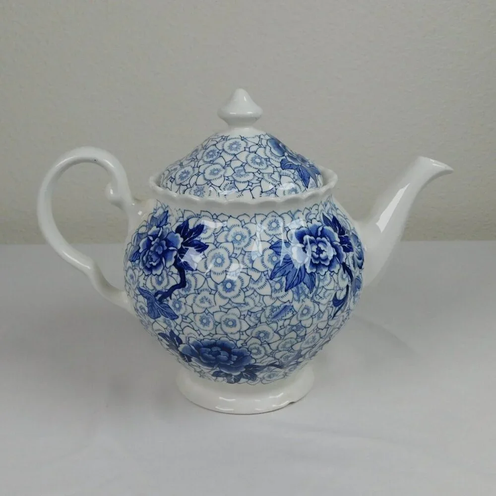 Johnson Brothers Lotus Blue Fine China Floral Swirl Rim Teapot Lid Vintage 1979 - Picture 3 of 12
